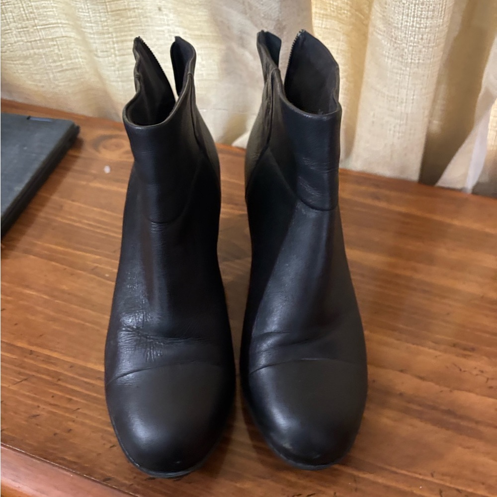 Clarks Black Ankle Boots with Low Heel and Rounded Toe
